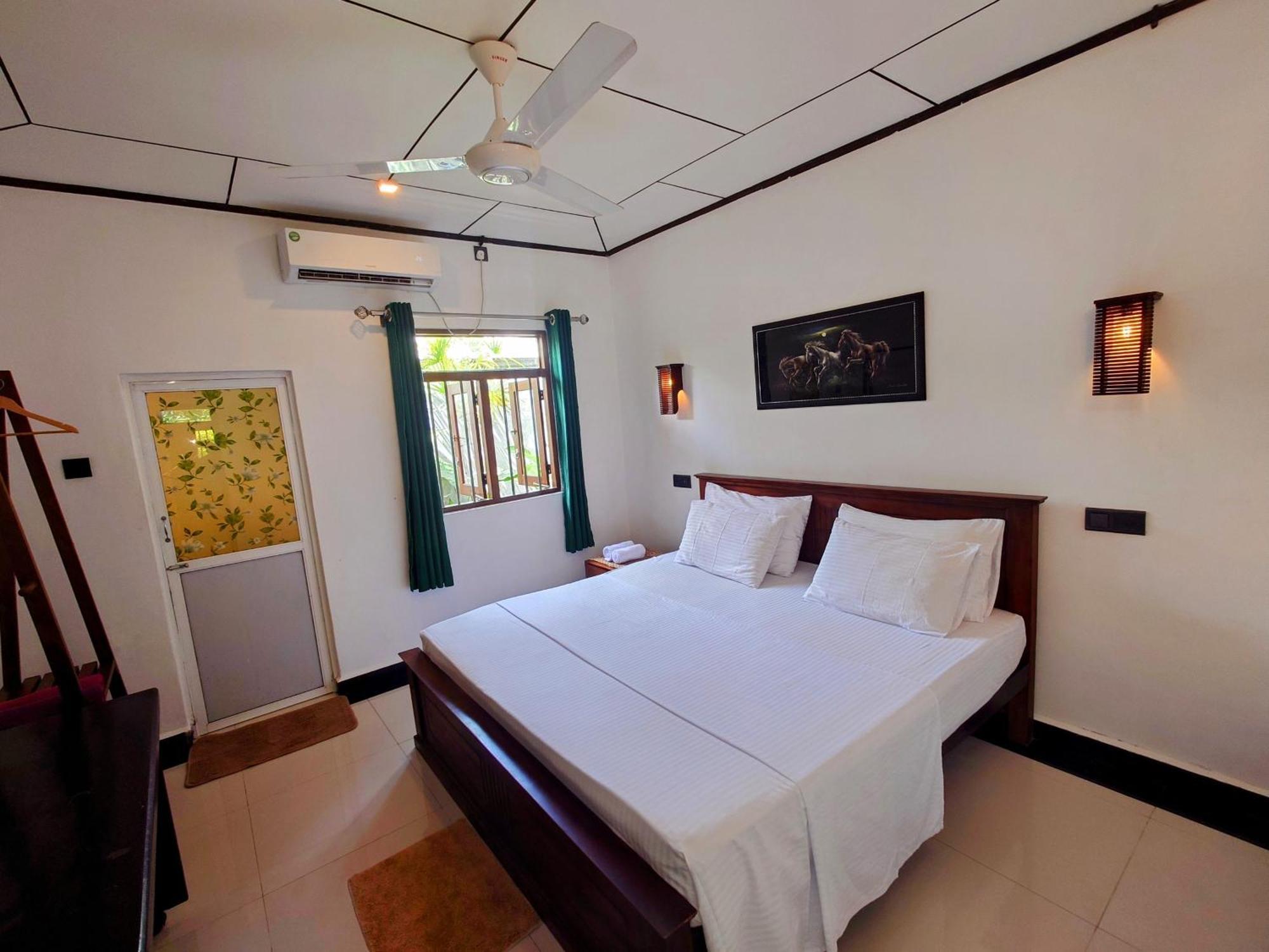 The Whitegates Lodge Weligama Εξωτερικό φωτογραφία